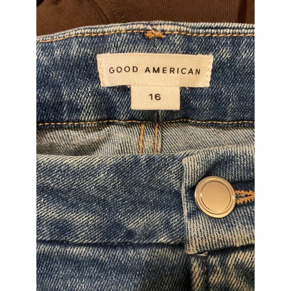 Good American Flare Leg Jeans - Picture 7 of 8